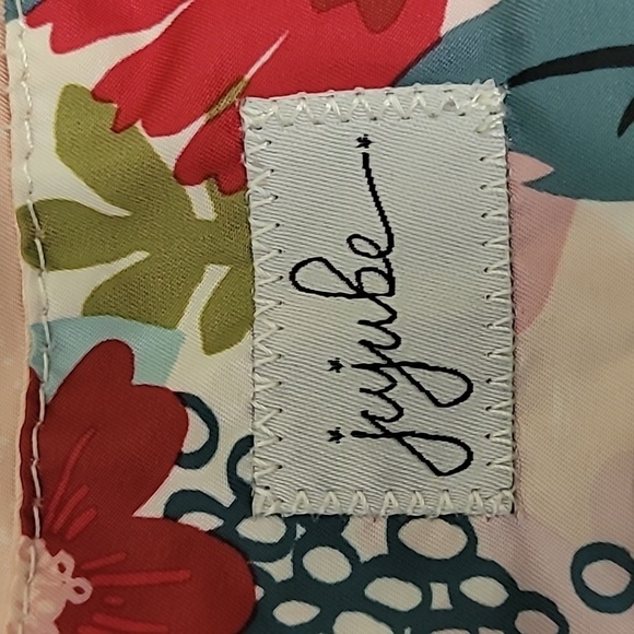 Ju-Ju-Be Be Neat Reversible Bibs with Pockets - tokidoki x Kaiju City & Flower - Picture 7 of 10